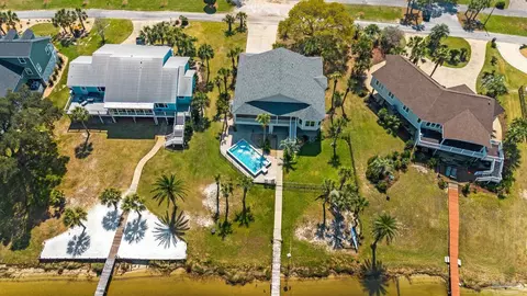 View/Area - 7808 Petersen Pt Rd, Milton, FL 32583 photo 4 of 7