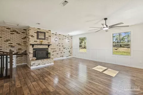 Living - 10841 Luker Way # A, Jay, FL 32565 photo 5 of 8