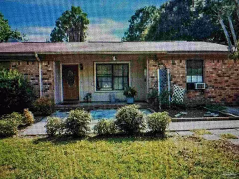 1027 Dog Track Rd, Pensacola, FL 32506
