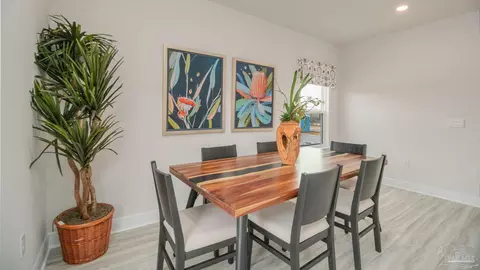 Dining - 8792 Philippi St, Milton, FL 32583 photo 2 of 2