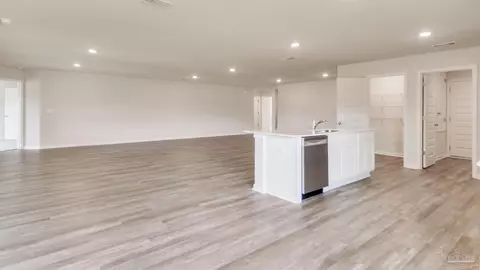 Living - 8689 Philippi St, Milton, FL 32583 photo 1 of 7