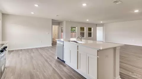 Kitchen - 8689 Philippi St, Milton, FL 32583 photo 4 of 4
