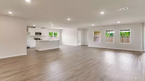 Living - 8689 Philippi St, Milton, FL 32583 photo 4 of 7