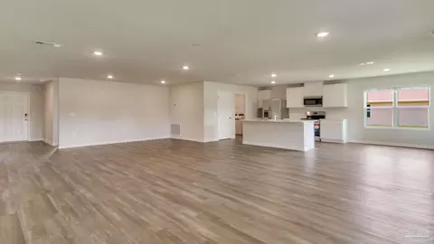Living - 8689 Philippi St, Milton, FL 32583 photo 3 of 7