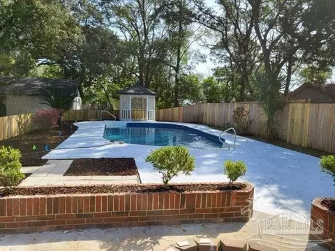 164 Bryn Mawr Blvd, Mary Esther, FL 32569