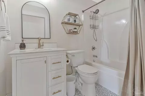 Bath - 7175 Wallace Dr, Pace, FL 32571 photo 2 of 3