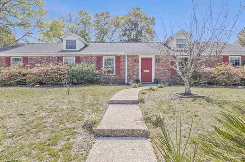 3965 Lynn Ora Dr, Pensacola, FL 32504