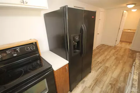Kitchen - 4308 Floridatown Rd, Pace, FL 32571 photo 2 of 4