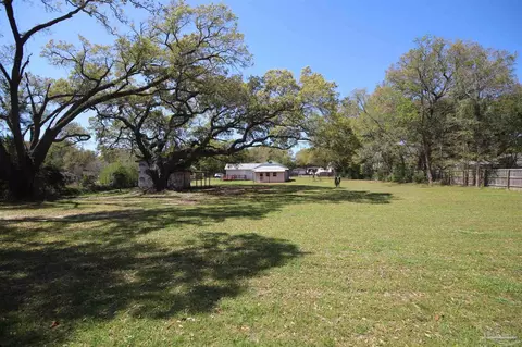 Exterior - 4308 Floridatown Rd, Pace, FL 32571 photo 5 of 16