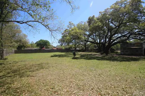 Exterior - 4308 Floridatown Rd, Pace, FL 32571 photo 10 of 16