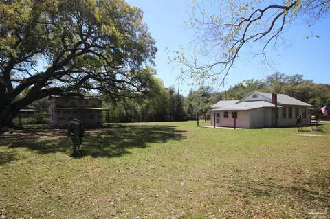 Exterior - 4308 Floridatown Rd, Pace, FL 32571 photo 11 of 16