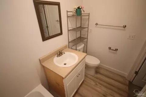 Bath - 4308 Floridatown Rd, Pace, FL 32571 photo 2 of 5