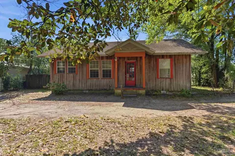 529 Michigan Ave, Pensacola, FL 32505