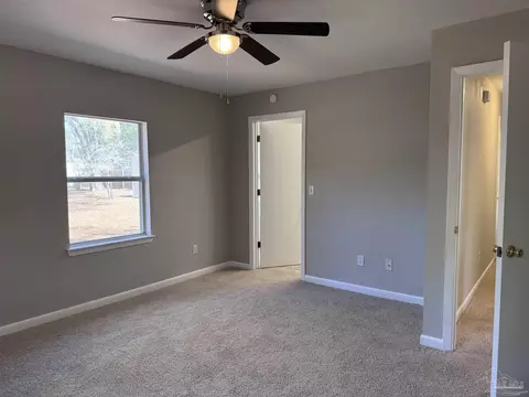 Bedroom - 6426 Walnut St, Milton, FL 32570 photo 3 of 5