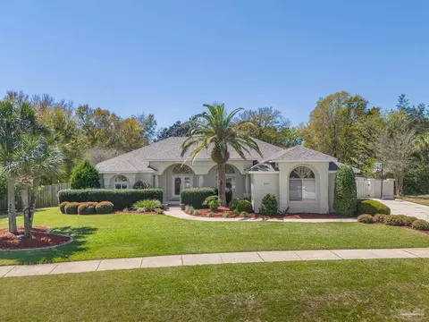 1071 Kelton Blvd, Gulf Breeze, FL 32563