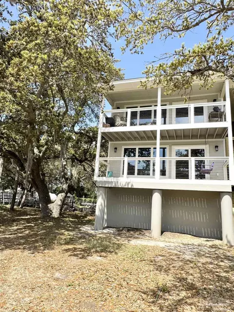 200 Pensacola Beach Rd #J2, Gulf Breeze, FL 32561