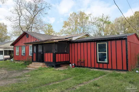 303 Booth Ave, Cantonment, FL 32533