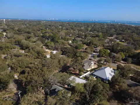 3 Driftwood Ave, Gulf Breeze, FL 32561