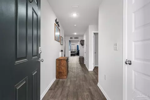 Entry Way - 5585 Lancelot Tr, Milton, FL 32583 photo 1 of 5