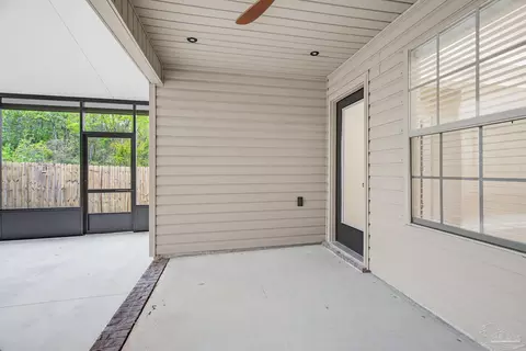 Exterior - 809 Bunting Ct, Cantonment, FL 32533 photo 2 of 5
