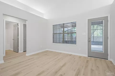 Living - 809 Bunting Ct, Cantonment, FL 32533 photo 3 of 3