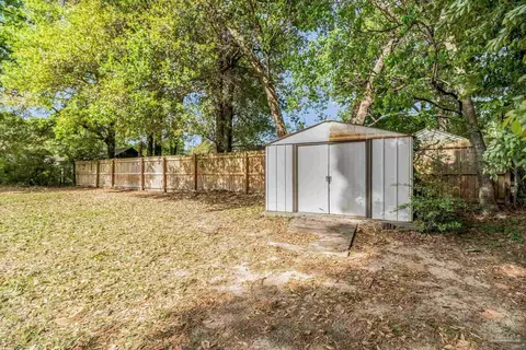 Exterior - 4285 Lindsey Ln, Pace, FL 32571 photo 8 of 12