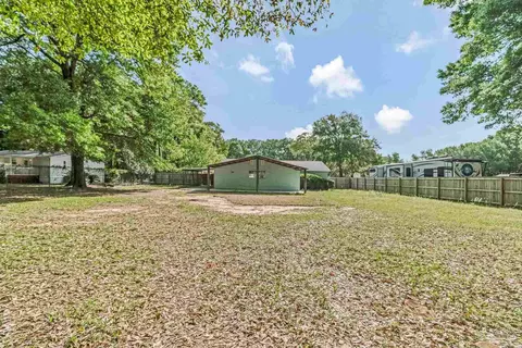 Exterior - 4285 Lindsey Ln, Pace, FL 32571 photo 10 of 12
