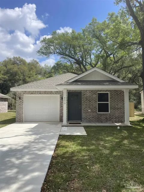 8570 Argo Dr, Pensacola, FL 32514