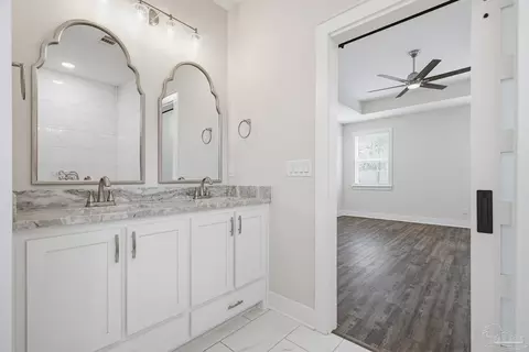 Bath - 3300 Eagle St, Cantonment, FL 32533 photo 5 of 9