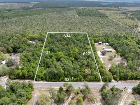 6512 Tracker Dr, Milton, FL 32583