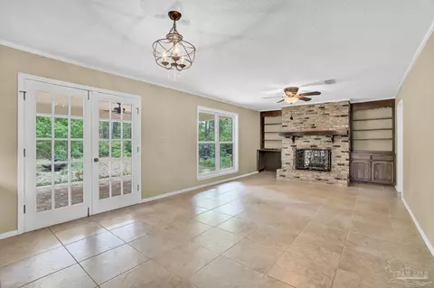 Living - Undisclosed, Pace, FL 32571 photo 1 of 2