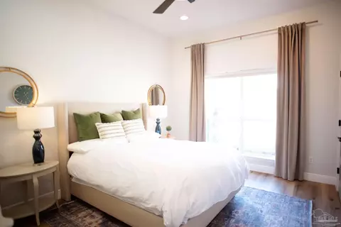 Bedroom - 121 Villacrest Dr, Crestview, FL 32536 photo 5 of 6