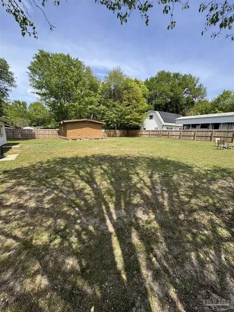 Exterior - 4400 Mundy Ln, Pace, FL 32571 photo 4 of 4