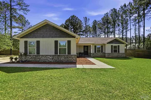 2520 Ten Mile Rd, Pace, FL 32571
