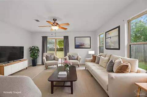 Living - 5953 Fairlands Rd, Milton, FL 32583 photo 3 of 8