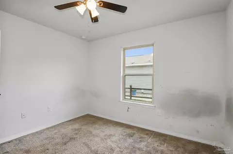 Bedroom - 5953 Fairlands Rd, Milton, FL 32583 photo 11 of 12