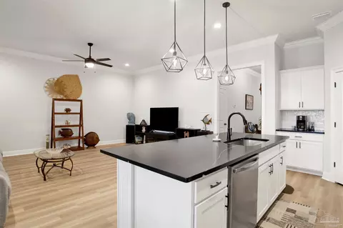 Kitchen - 4245 Lady Palm Ct, Pace, FL 32571 photo 3 of 5