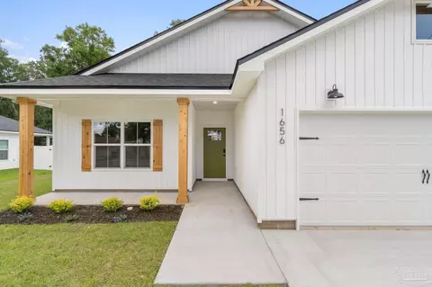 8421 Tippin Ave, Pensacola, FL 32504