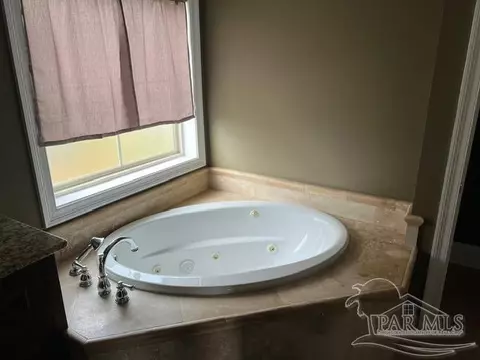 Bath - 6270 Ladera Trl, Pace, FL 32571 photo 3 of 6