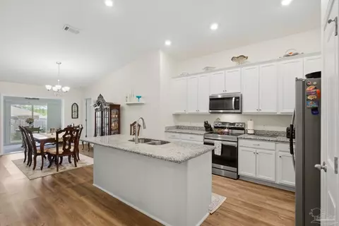 Kitchen - 3582 Conley Dr, Cantonment, FL 32533 photo 2 of 4