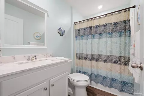 Bath - 3582 Conley Dr, Cantonment, FL 32533 photo 1 of 2
