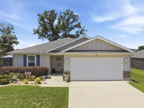 3582 Conley Dr, Cantonment, FL 32533