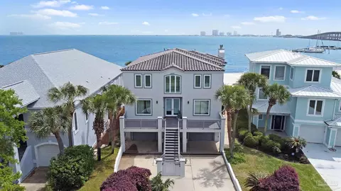 528 Eventide Dr, Gulf Breeze, FL 32561