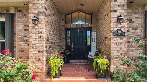 10443 Tam Oshanter Rd, Pensacola, FL 32514