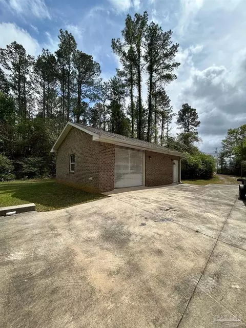 2346 New York St, Jay, FL 32565 photo 9