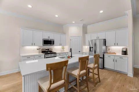 Kitchen - 3038 Mountain Laurel Tr, Cantonment, FL 32533 photo 5 of 5