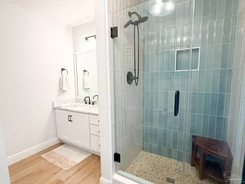 Bath - 5527 Dunridge Dr, Pace, FL 32571 photo 9 of 9