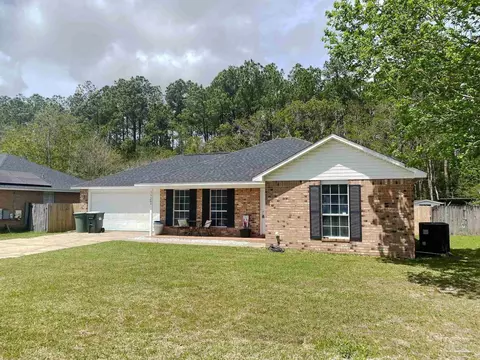152 Carrier Dr, Pensacola, FL 32506
