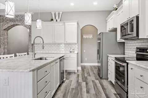 Kitchen - 9258 Roy Cook Rd, Pace, FL 32571 photo 6 of 7