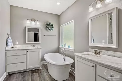 Bath - 9258 Roy Cook Rd, Pace, FL 32571 photo 2 of 7